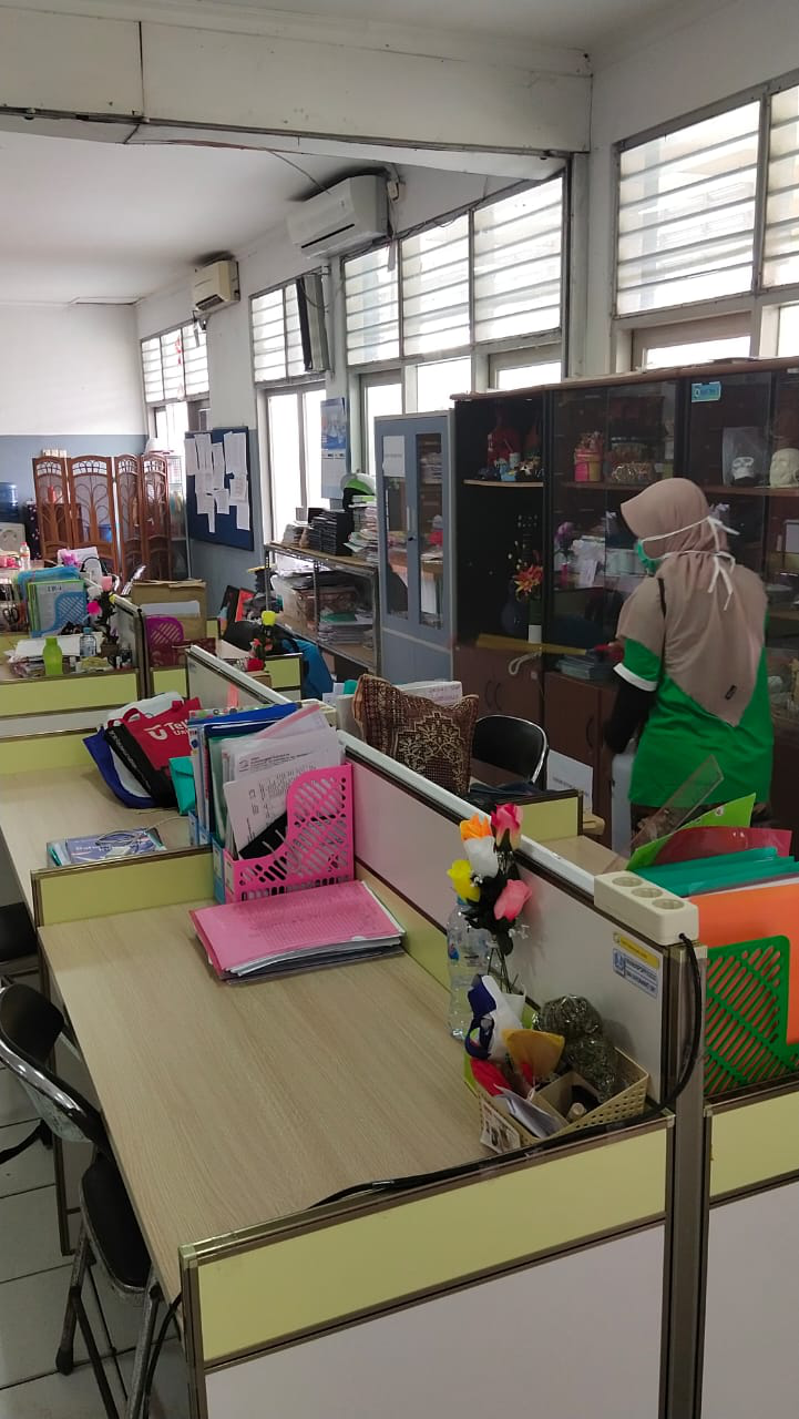 Gambar Enyahlah Kau, Covid 19